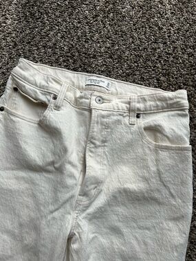 Abercrombie 90s straight cream jeans